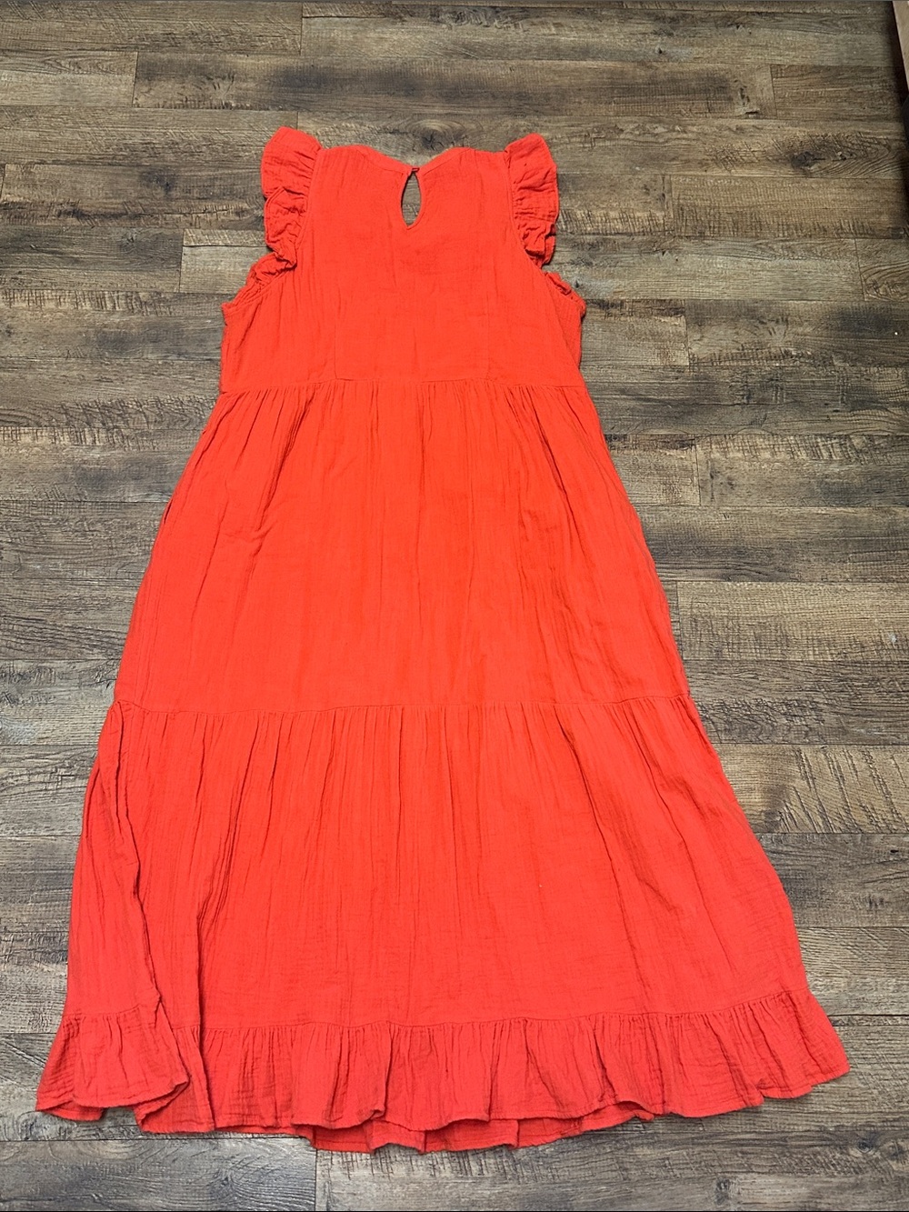 Ruffled Sleeve Tiered Midi Dress in Vibrant Red Size Large - Picture 4 of 6